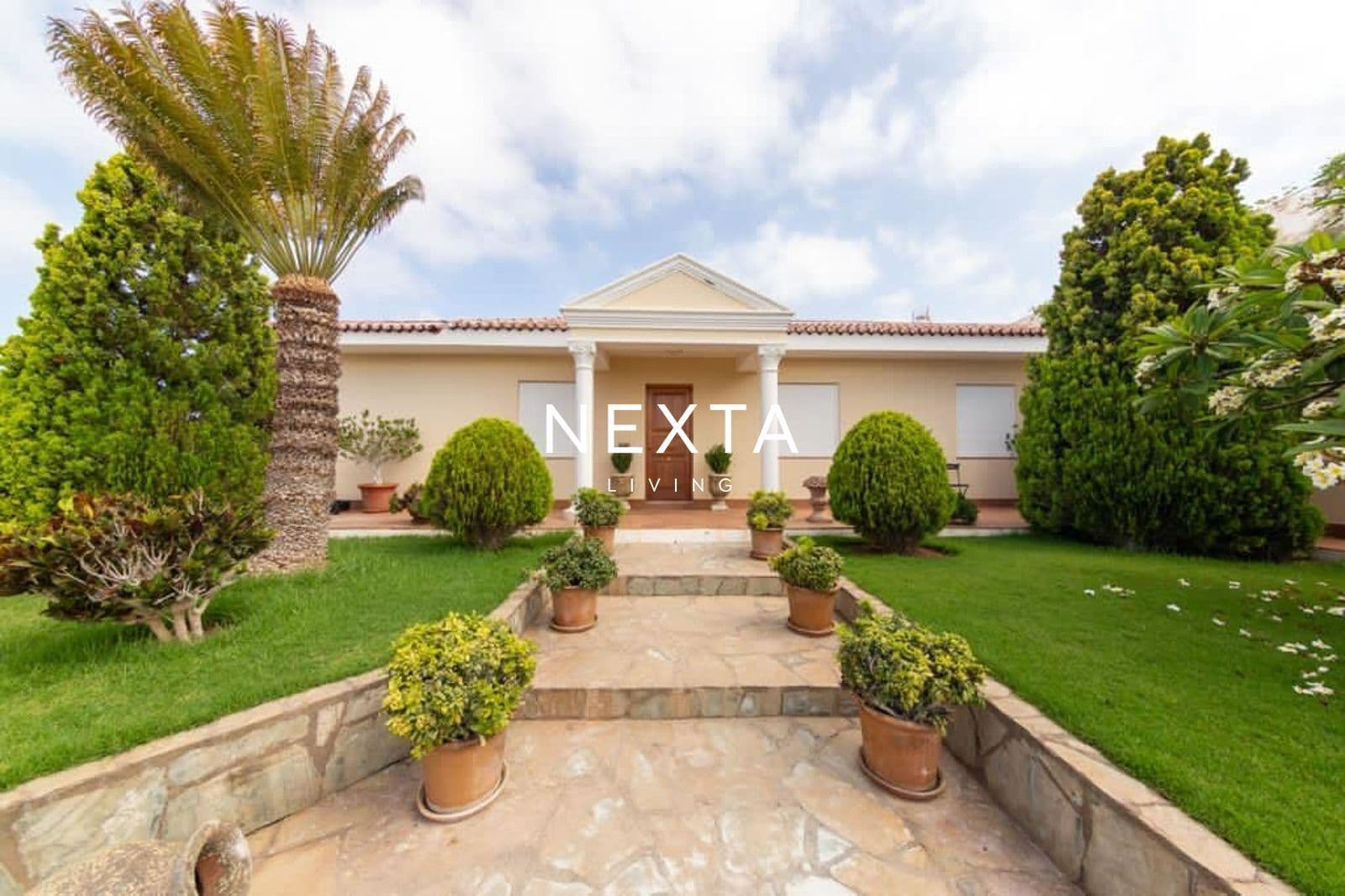 Incredible Home with Estate in Guía de Isora!